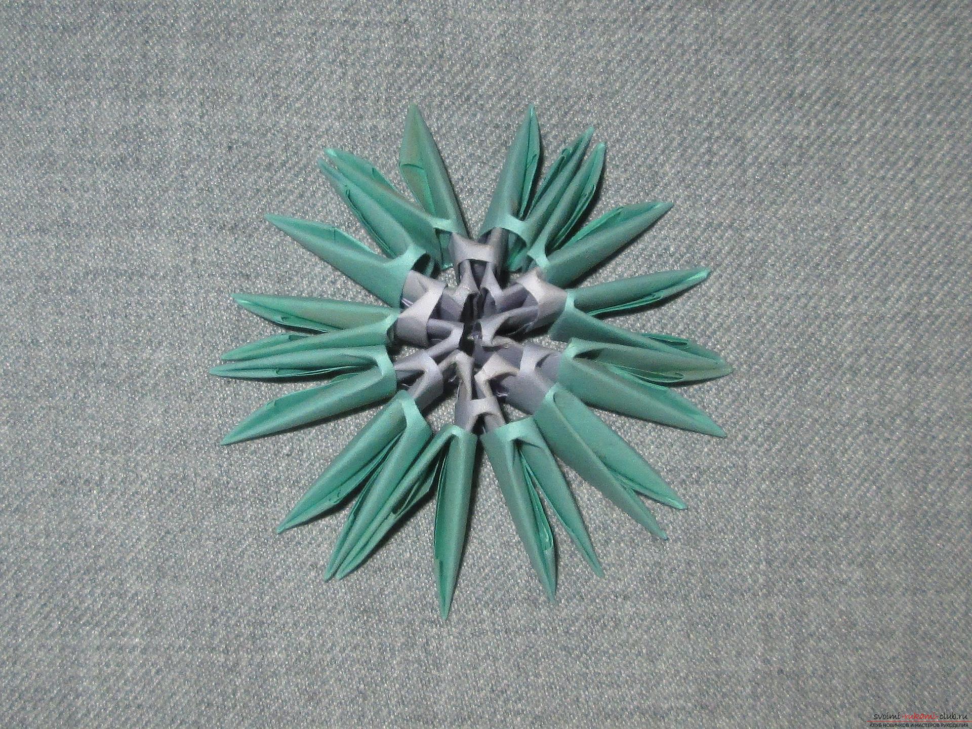 Модульное оригами ваза с цветами станет отличным подарком на 8 Марта, сделанным своими руками.. Фото №9